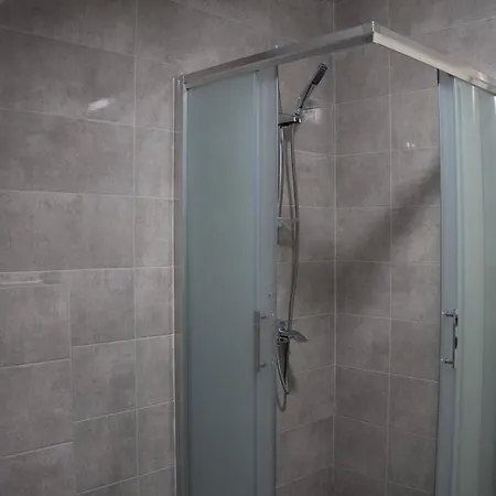 Stunning View Balcony, Walk To Old Bridge Apartment Mostar