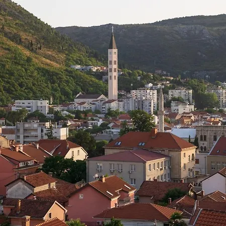 Stunning View Balcony, Walk To Old Bridge Apartment Mostar